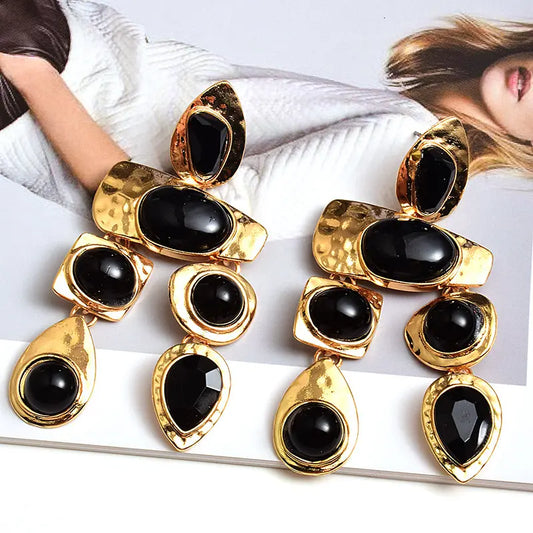 Boucles d’oreilles femme finition plaquée or avec strass, design irrégulier – SecretBombe