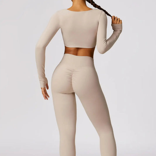 Détail du tissu 100% nylon extensible et respirant du top de sport