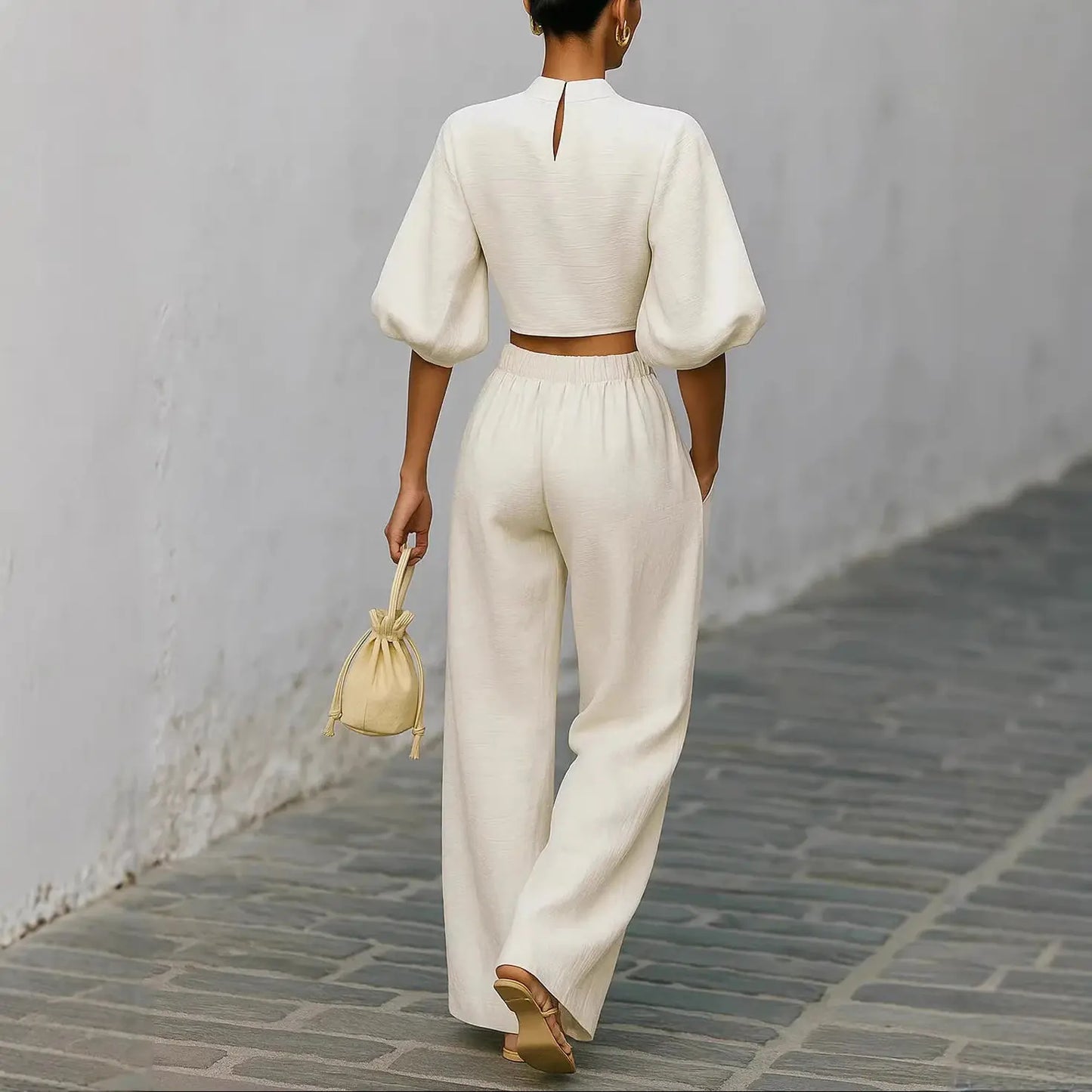 Look cérémonie blanc femme SecretBombe tenue élégante pantalon large taille haute