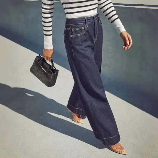 Jean femme bleu foncé style urbain chic – SecretBombe