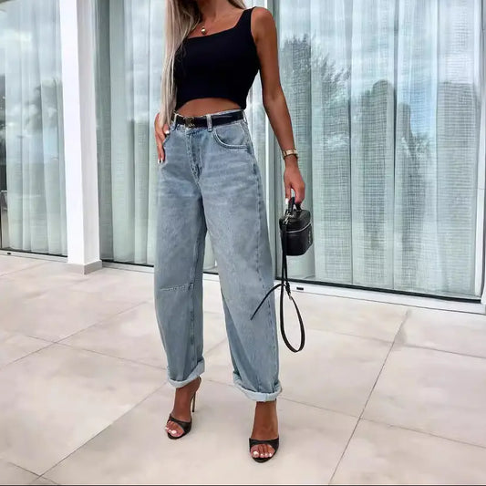 Jean femme en denim bleu style street chic moderne non extensible SecretBombe