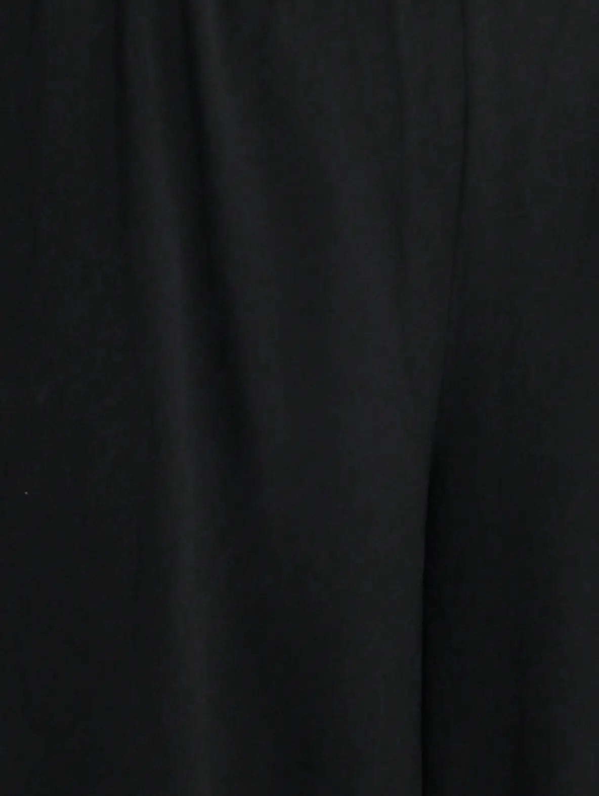 Pantalon femme noir à coupe carotte et détails en dentelle SecretBombe