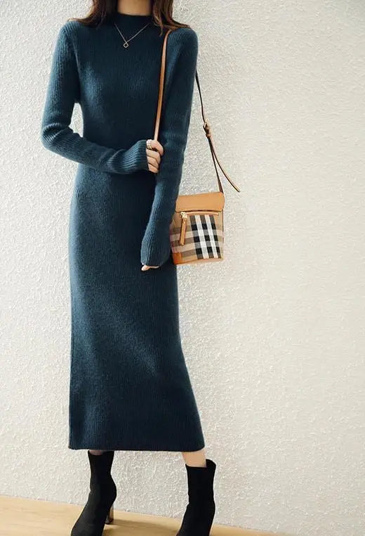 Palette de couleurs de la robe longue en cachemire : noir, gris, bleu émeraude, taupe, beige