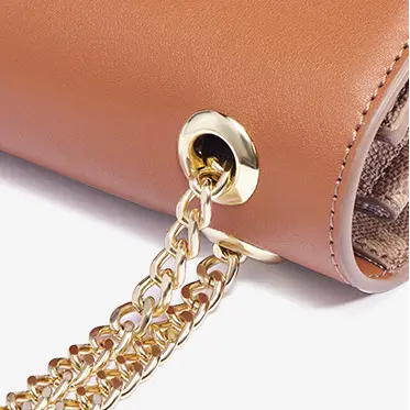 Sac femme marron avec détail bijou tendance look chic SecretBombe