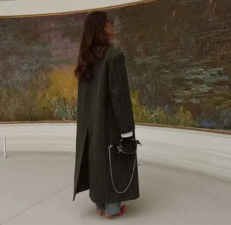 Manteau femme noir rayures fines SecretBombe chic et tendance