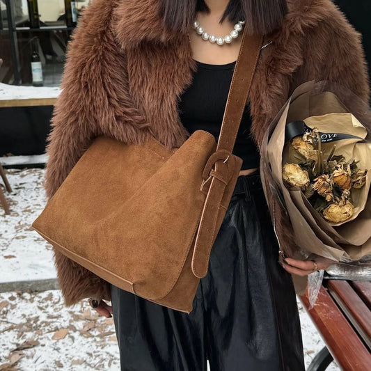 Sac femme marron chocolat SecretBombe look complet tenue chic moderne