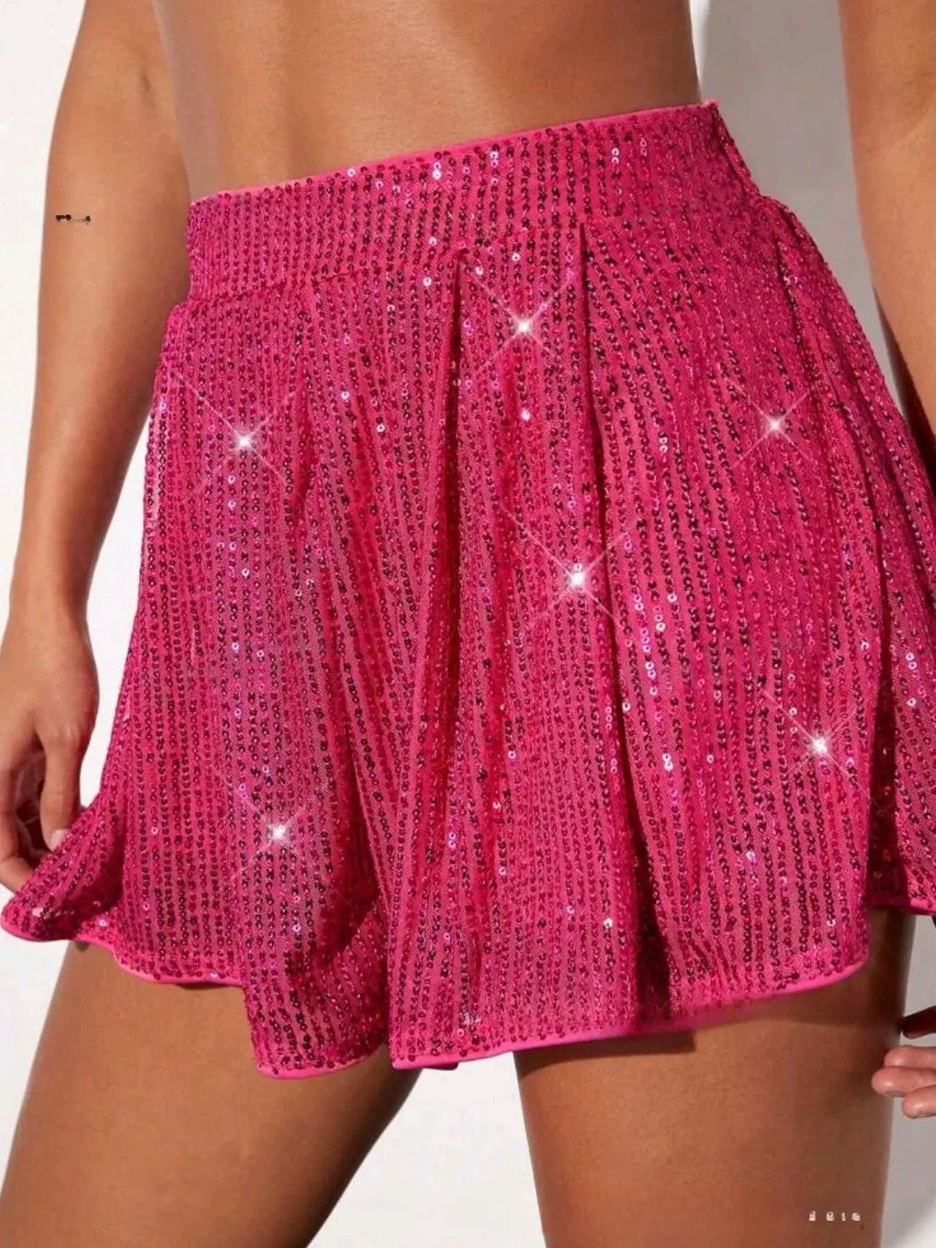 Short-jupe femme rose scintillant de la collection SecretBombe.