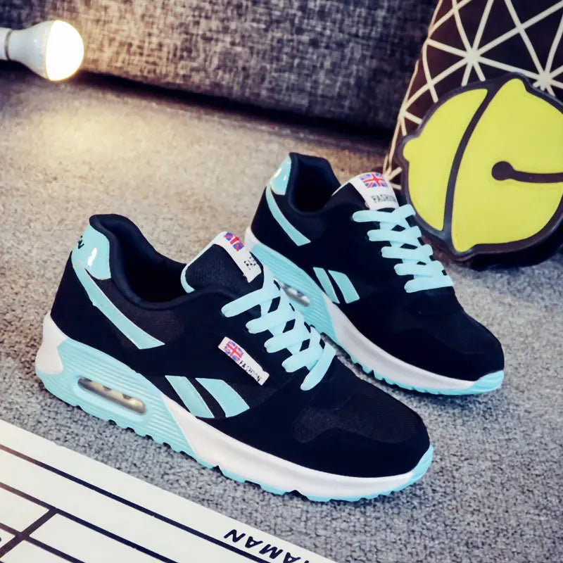 Sneakers femme semelle amorti noir et bleu tendance SecretBombe