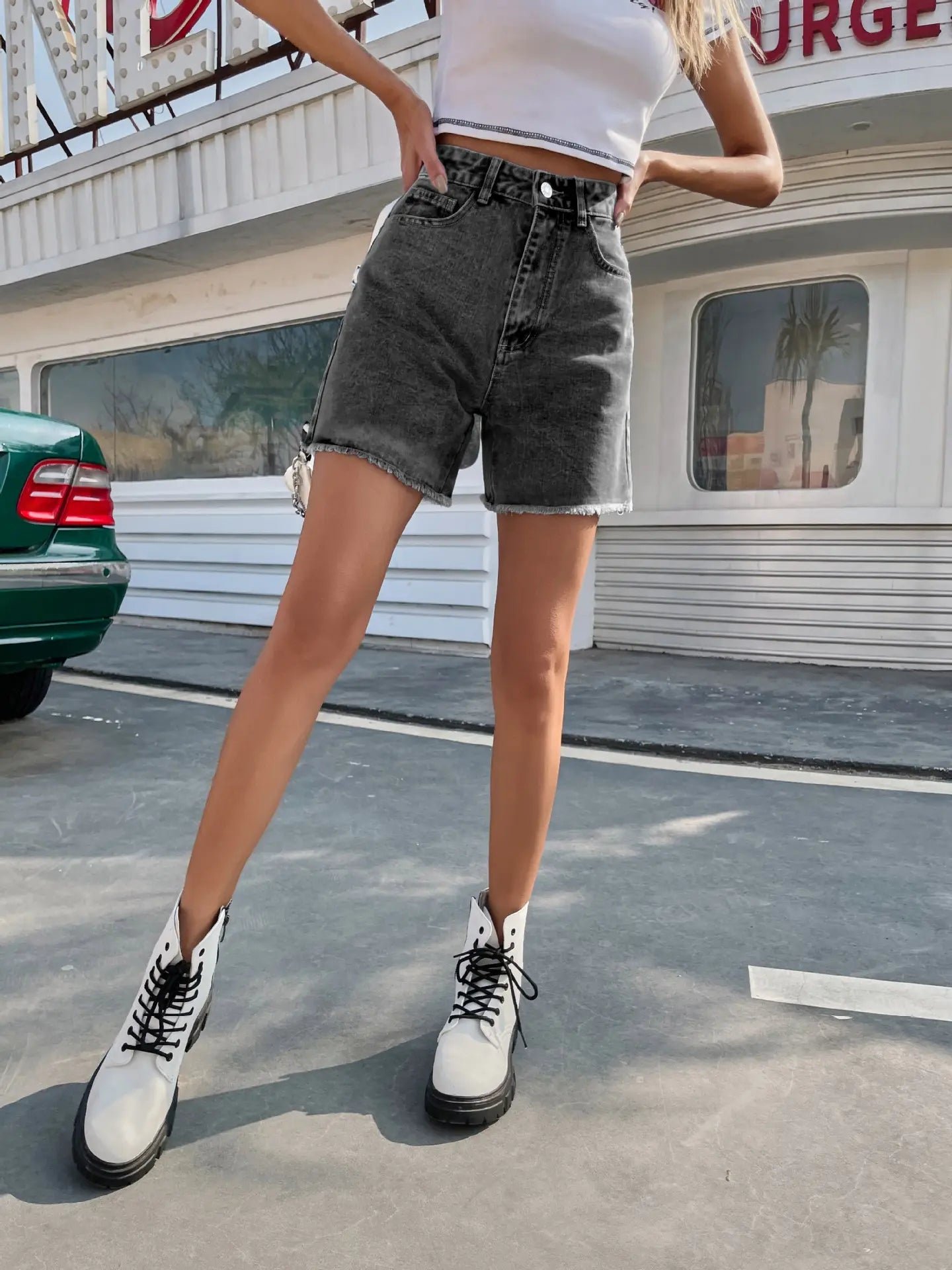 Short femme au design épuré, léger & confortable pour l’été
