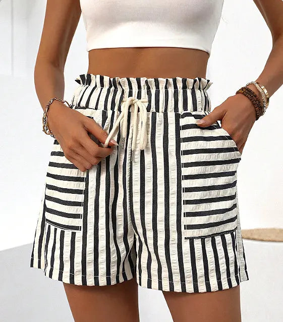 Short Femme Léger Blanc Rayures Noires Pour Chaudes Journées