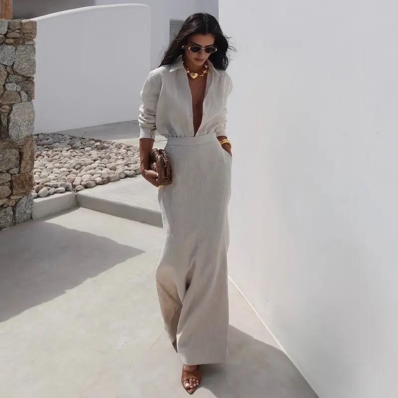 Tenue bureau femme gris clair SecretBombe look professionnel chic et minimaliste