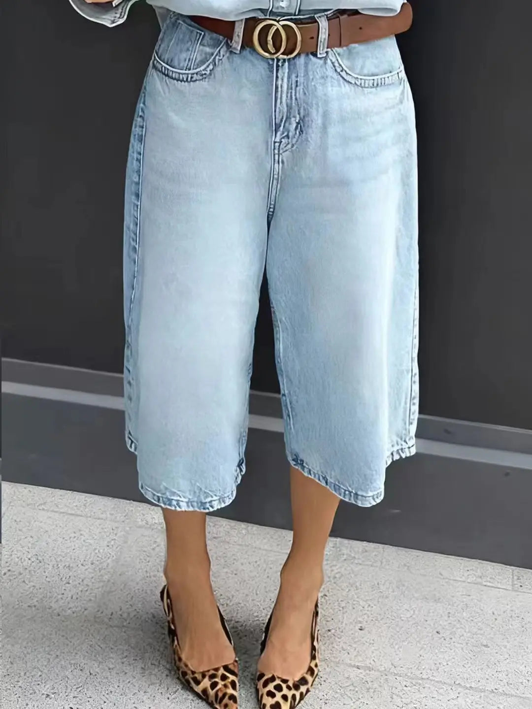 Bermuda femme denim large détail taille et coupe fluide SecretBombe