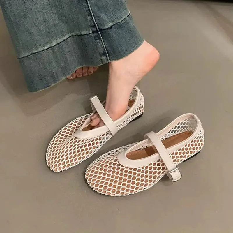 Ballerines tendance pour femme en résille beige et noir - SecretBombe