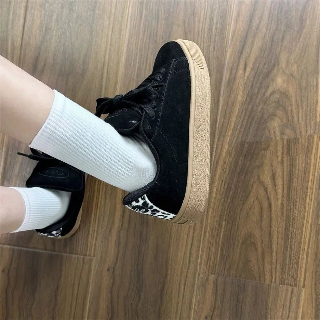 "Sneakers femme noires élégantes style urbain confortables pointure 36"