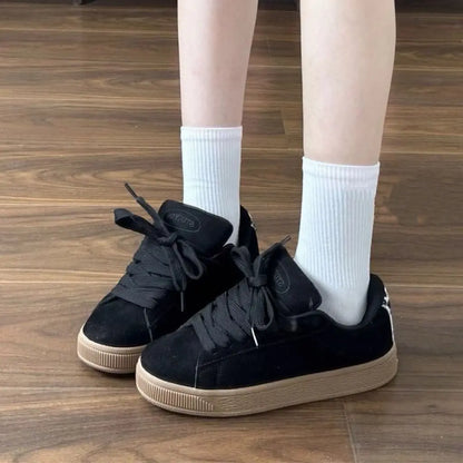 "Sneakers femme tendance noires streetwear semelle stable pointure 38"