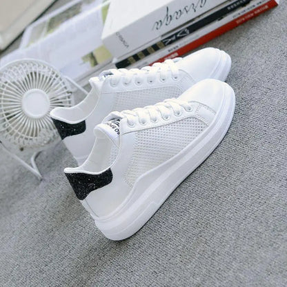 Baskets blanches femme confort et tendance SecretBombe.