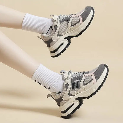 Sneakers femme au style moderne et épuré – SecretBombe