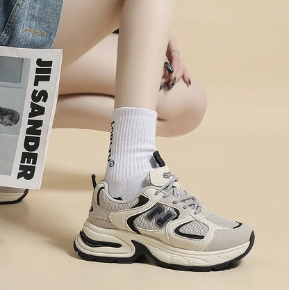 Sneakers femme au design épuré et tendance – SecretBombe