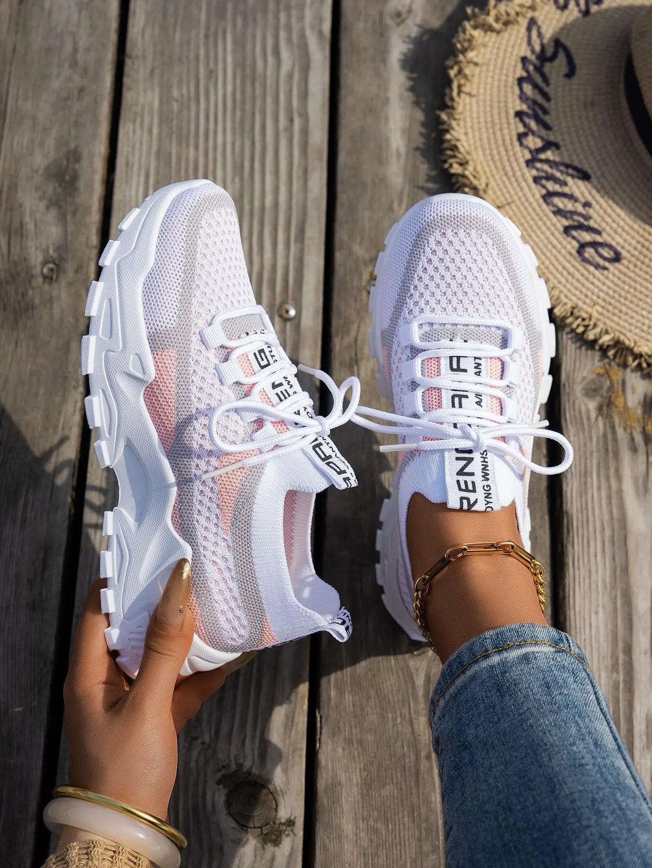 Baskets femme en maille Flyknit vue de dos