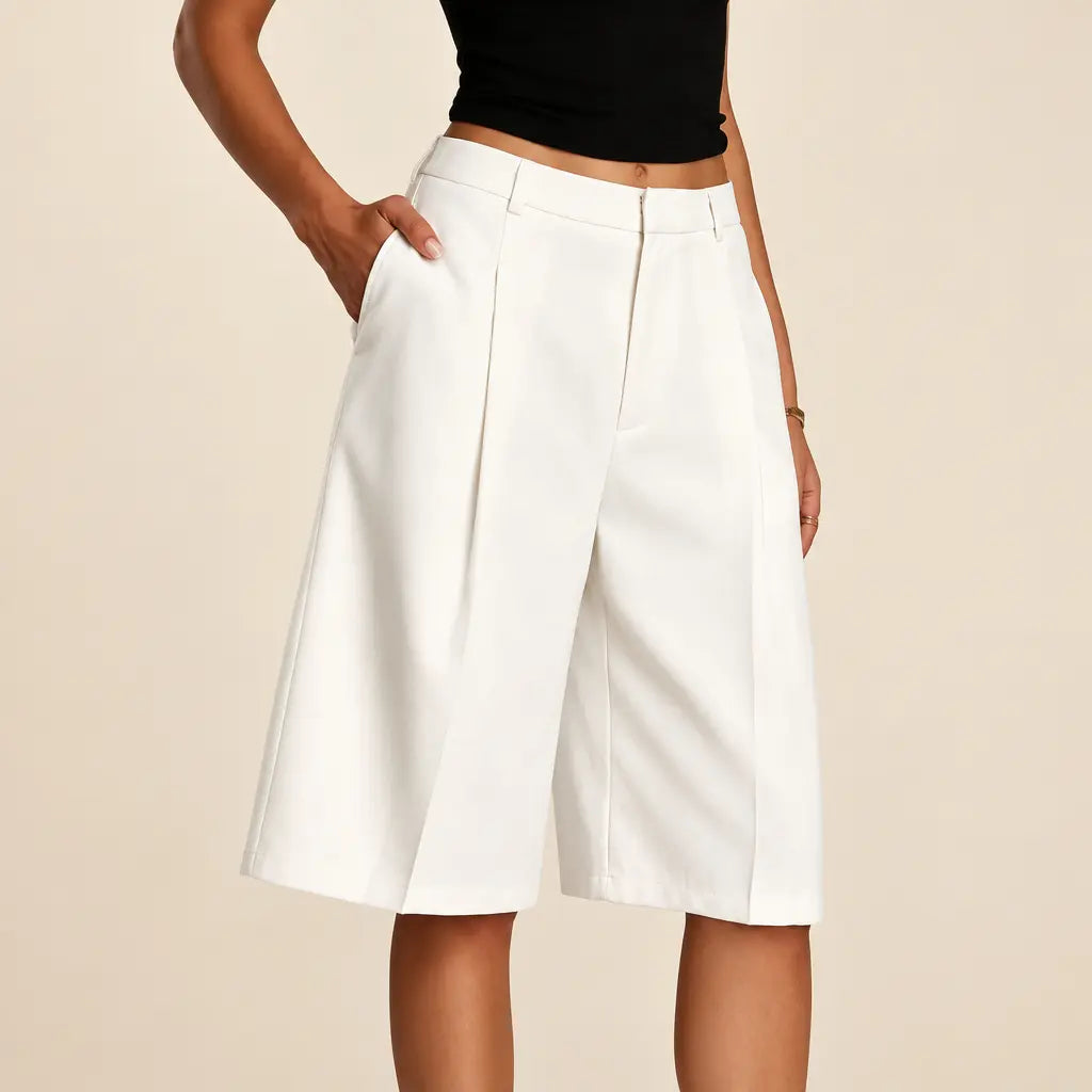 Bermuda blanc femme à taille haute et coupe large SecretBombe