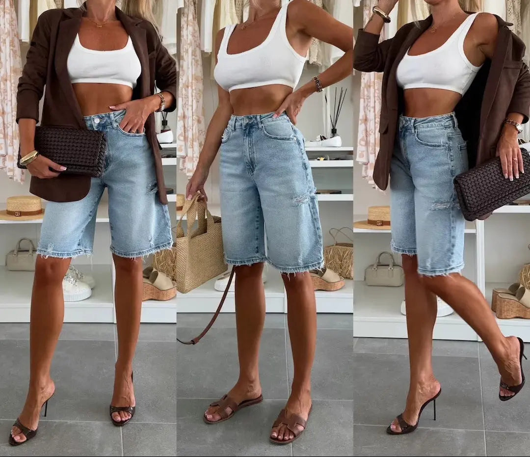 Bermuda en jean femme bleu clair délavé à coupe droite SecretBombe
