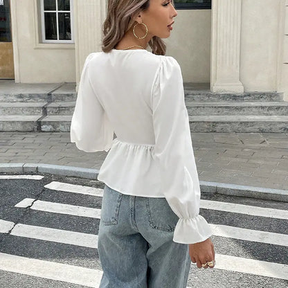 Blouse blanche femme à lacets élégante coupe cintrée – SecretBombe