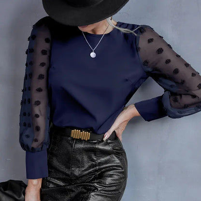 Blouse femme bleu marine chic coupe fluide plumetis – SecretBombe