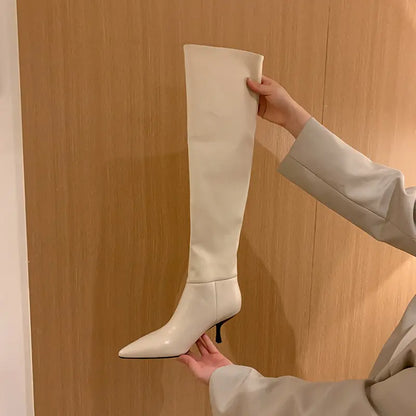 Bottes mode femme blanches cuir vegan tendance élégante