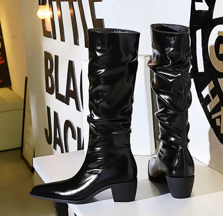 Bottes noires classy femme SecretBombe look élégant.