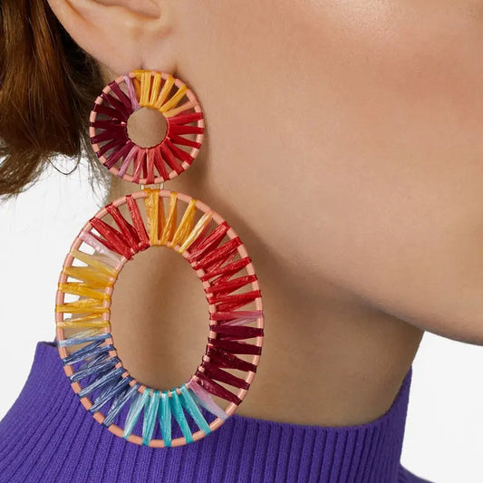 Boucles d’oreilles géométriques modernes, légères et élégantes, parfaites pour toutes occasions