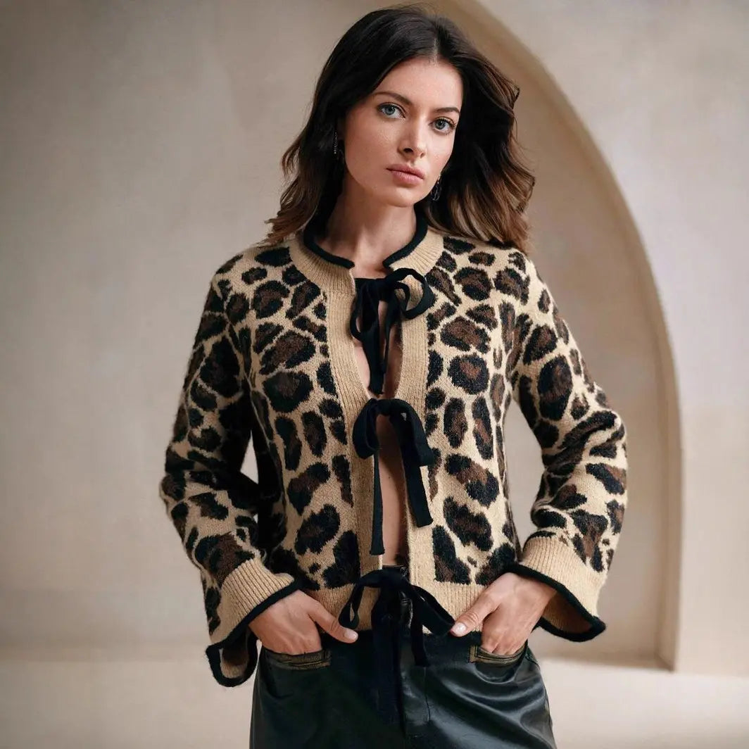 Cardigan beige léopard tendance femme, style élégant et confortable – SecretBombe