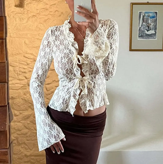 Cardigan femme en dentelle florale blanc coupe slim – secretbombe