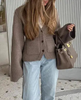 Cardigan femme boutonné blanc et marron mi-saison – SecretBombe
