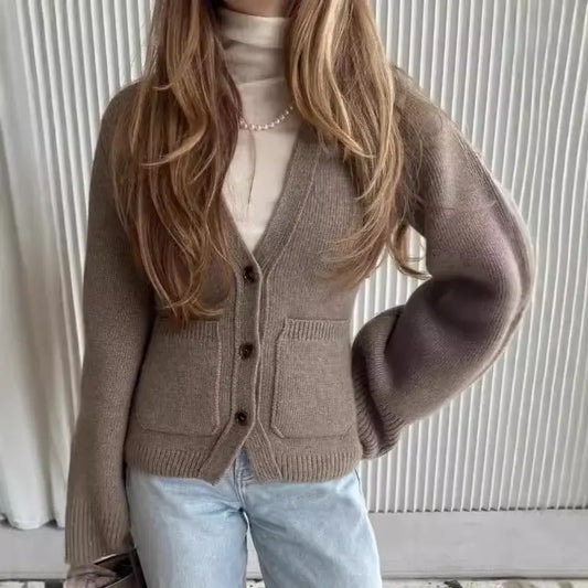 Cardigan femme boutonné col V chic et élégant – SecretBombe