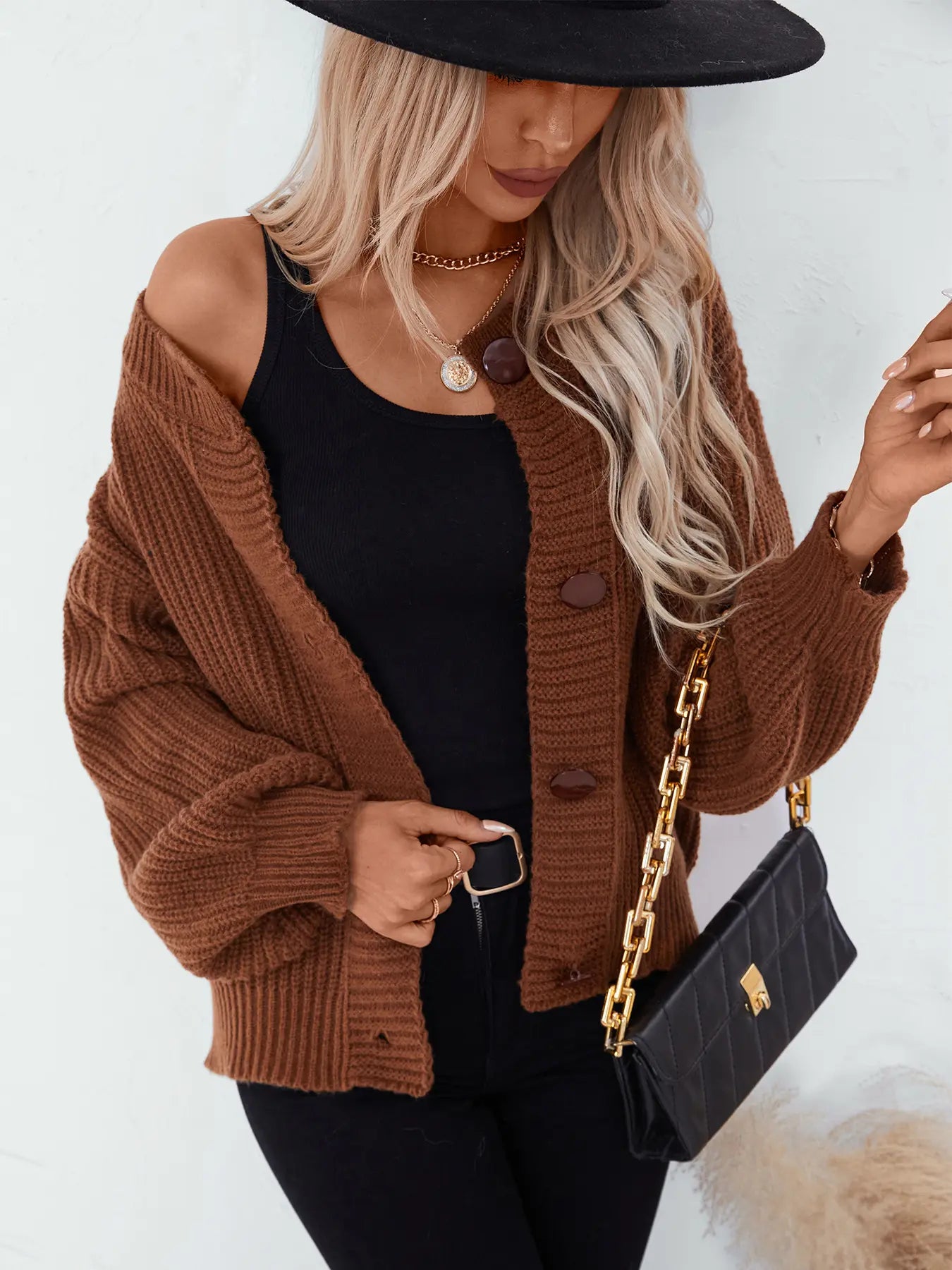 Cardigan femme caramel style chic intemporel – SecretBombe