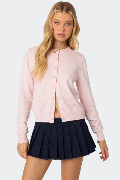 Cardigan femme en polyester manches longues avec boutons, disponible en plusieurs couleurs