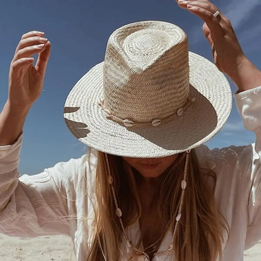 Chapeau bohème beige avec coquillages style été femme SecretBombe