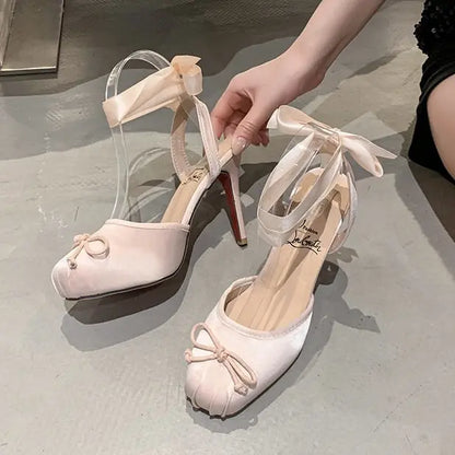 Escarpins à talons hauts rose poudré pour cérémonie ou mariage SecretBombe.
