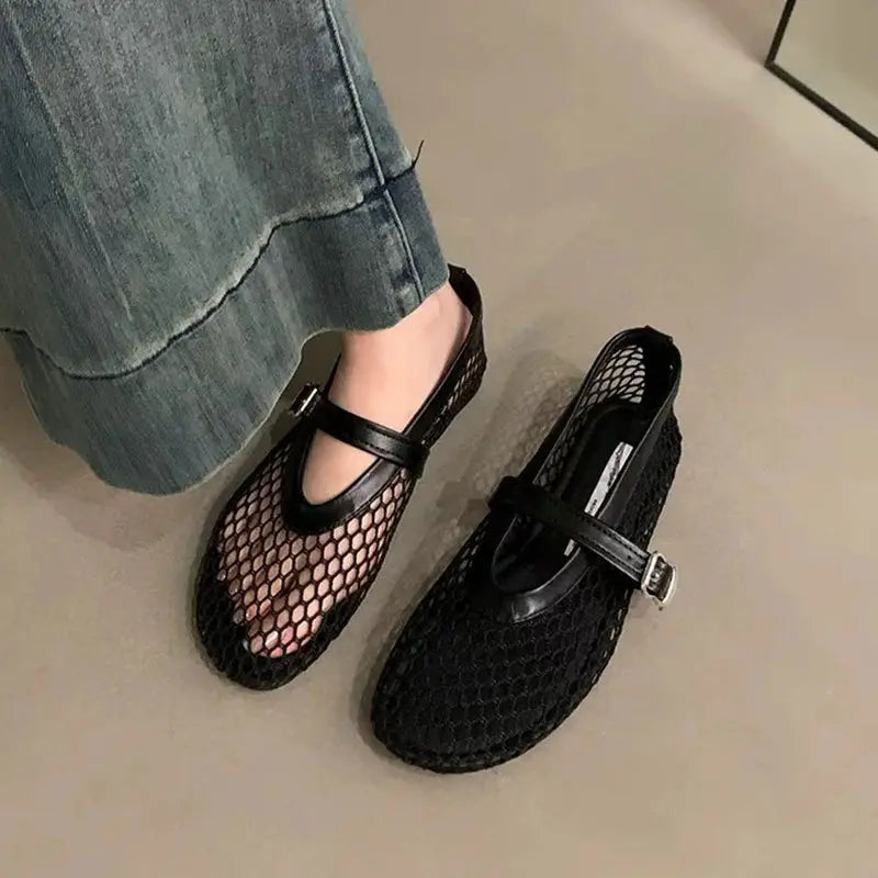 Chaussures femme en maille beige et noir légères et confortables - SecretBombe