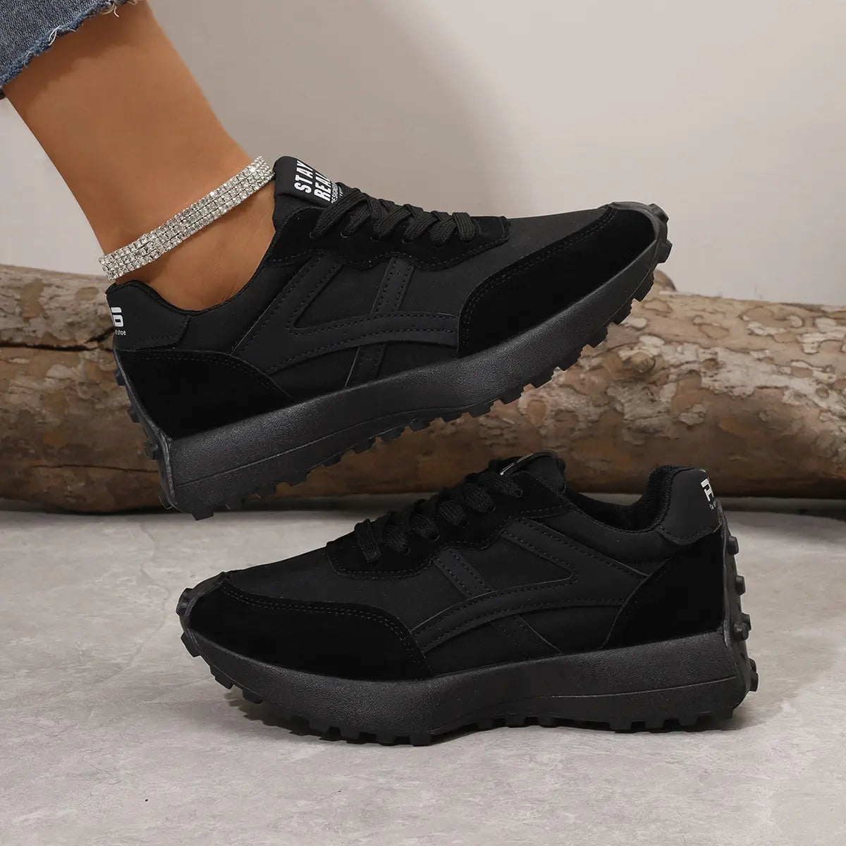 Sneakers mode casual noires mi-hautes bout arrondi