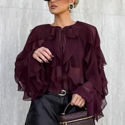 Chemise féminine transparente SecretBombe avec volants, parfaite pour le bureau.