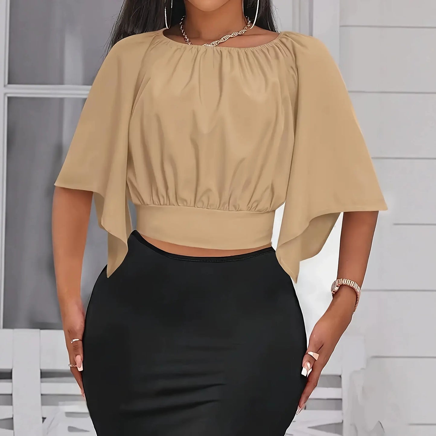 Chemisier femme coloris Beige manches pétale trois-quarts - SecretBombe