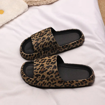 Sandales noir tendance en mousse moelleuse pointures 36 à 45
