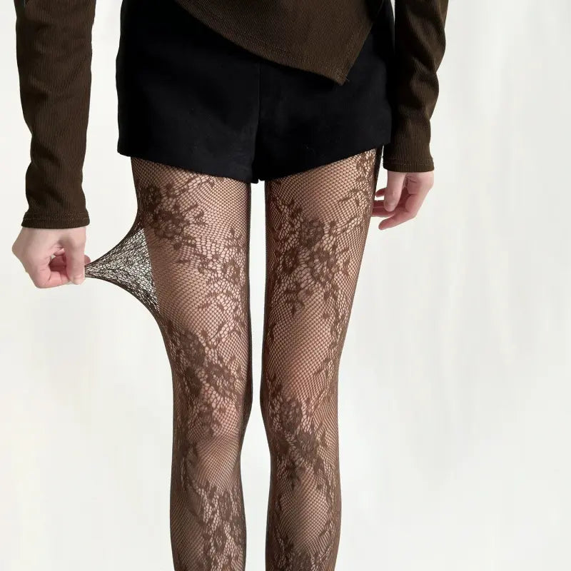 Collant résille fleuri SecretBombe accessoire mode femme tendance avec tenue élégante