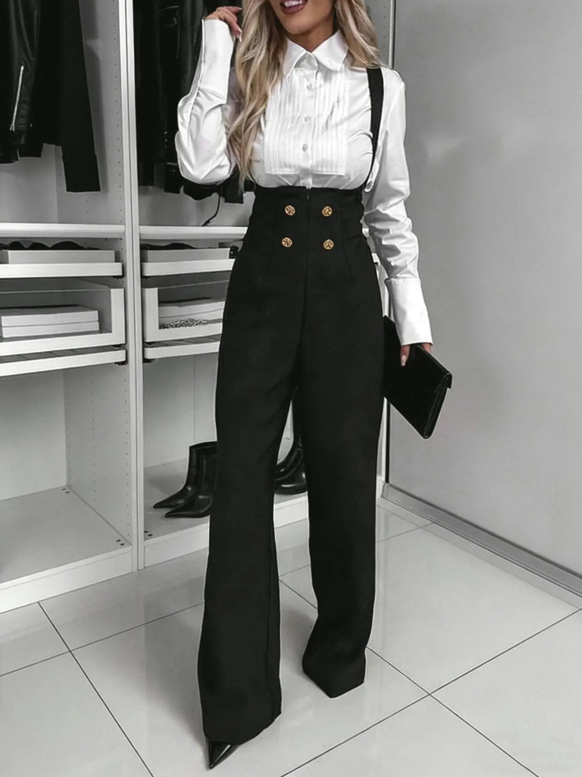 Combinaison pantalon femme noire à bretelles et jambes larges SecretBombe