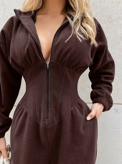 Combinaison femme marron à capuche pour un look casual SecretBombe