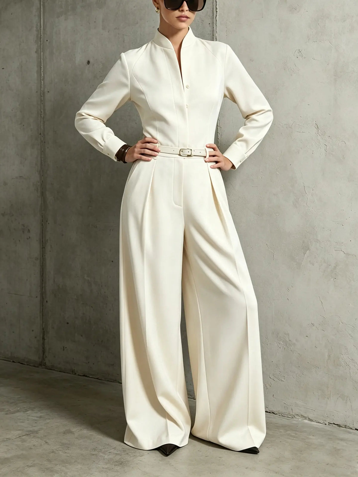 Combinaison blanche femme à pantalon large et coupe élégante SecretBombe