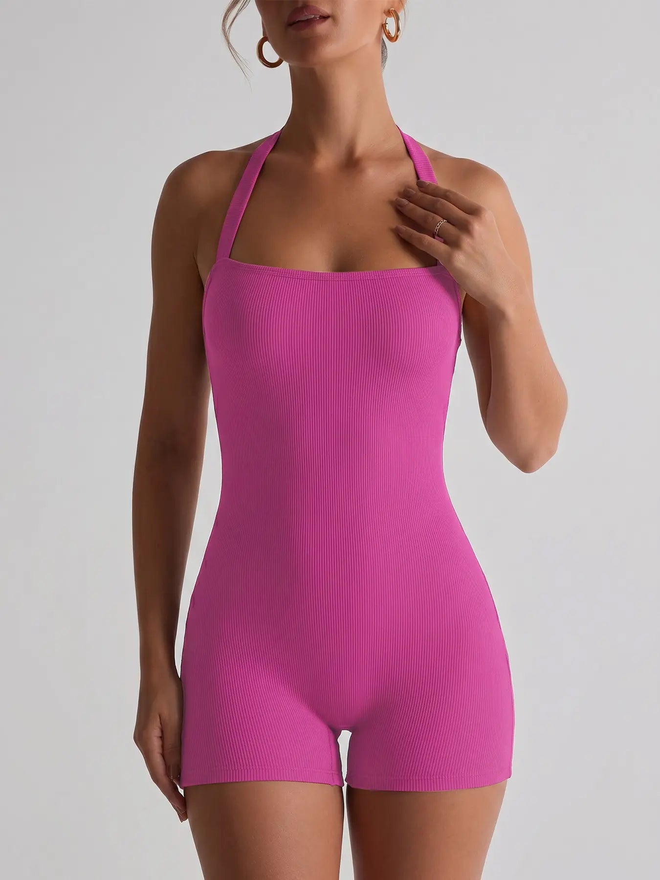 Combinaison short femme framboise élégante, idéale pour l'été – SecretBombe.