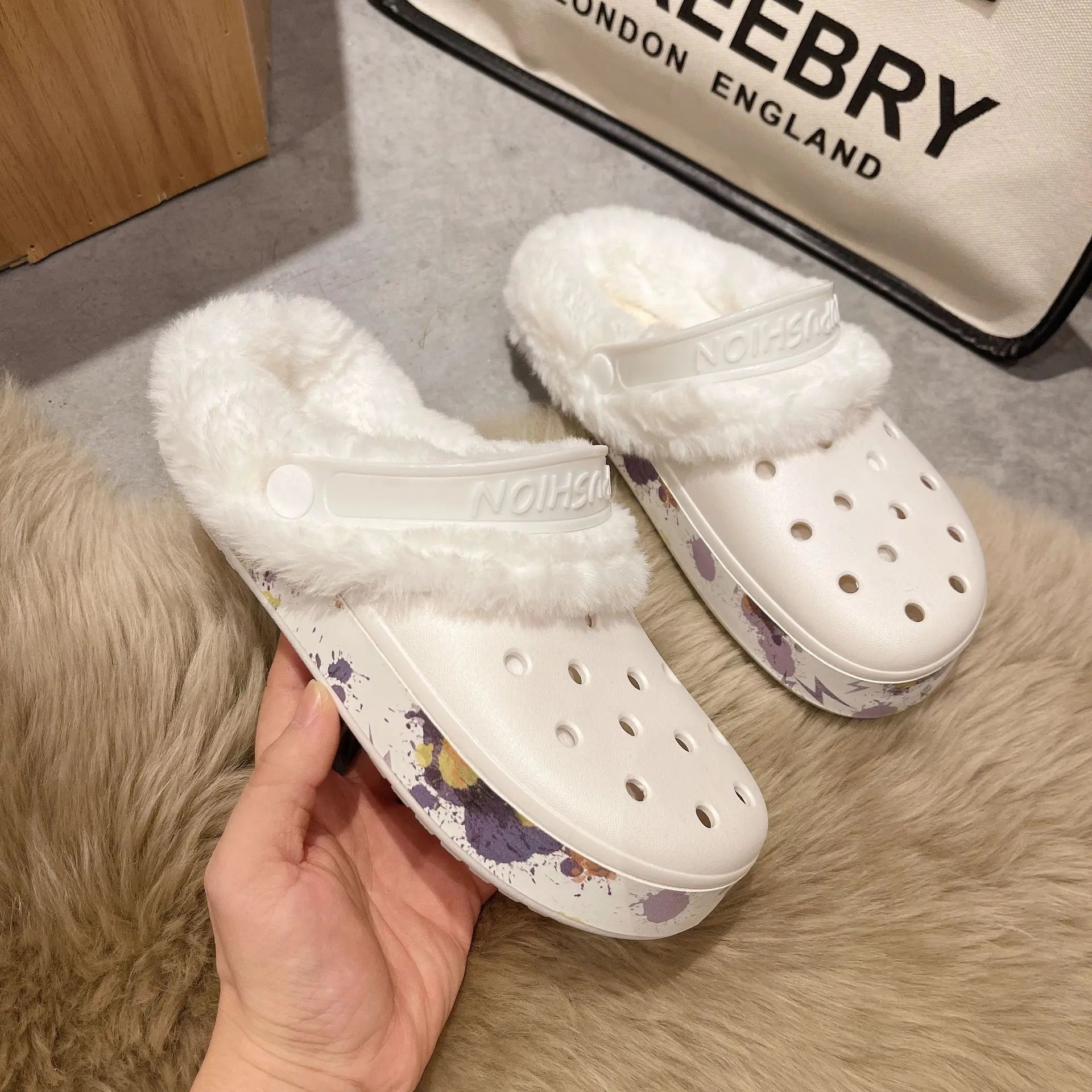 Crocs d’hiver confortables et modernes pour un look cocooning