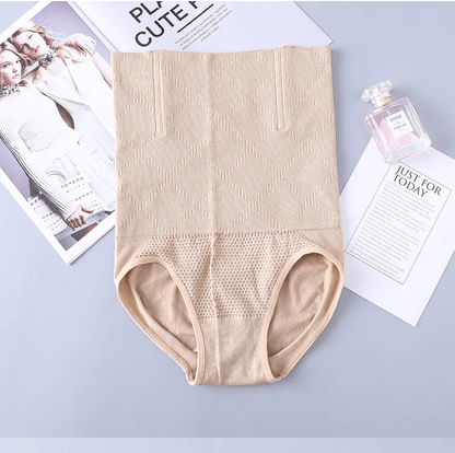 Culotte gainante révolutionnaire pensée pour sublimer la silhouette et renforcer la confiance en soi, tout en assurant un confort exceptionnel au quotidien